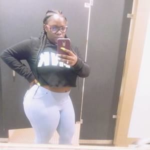 Meet your Posher, Naomi